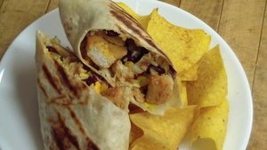 Crispy Chicken Burrito Fajita 5 Crispy Chicken Burrito Fajita 1